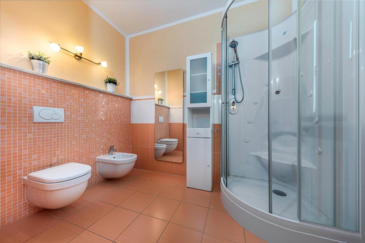 Villa Regina Bella By Casa Da Suite Nebbiuno Extérieur photo