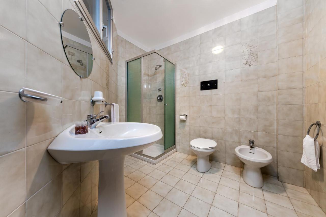 Villa Regina Bella By Casa Da Suite Nebbiuno Extérieur photo