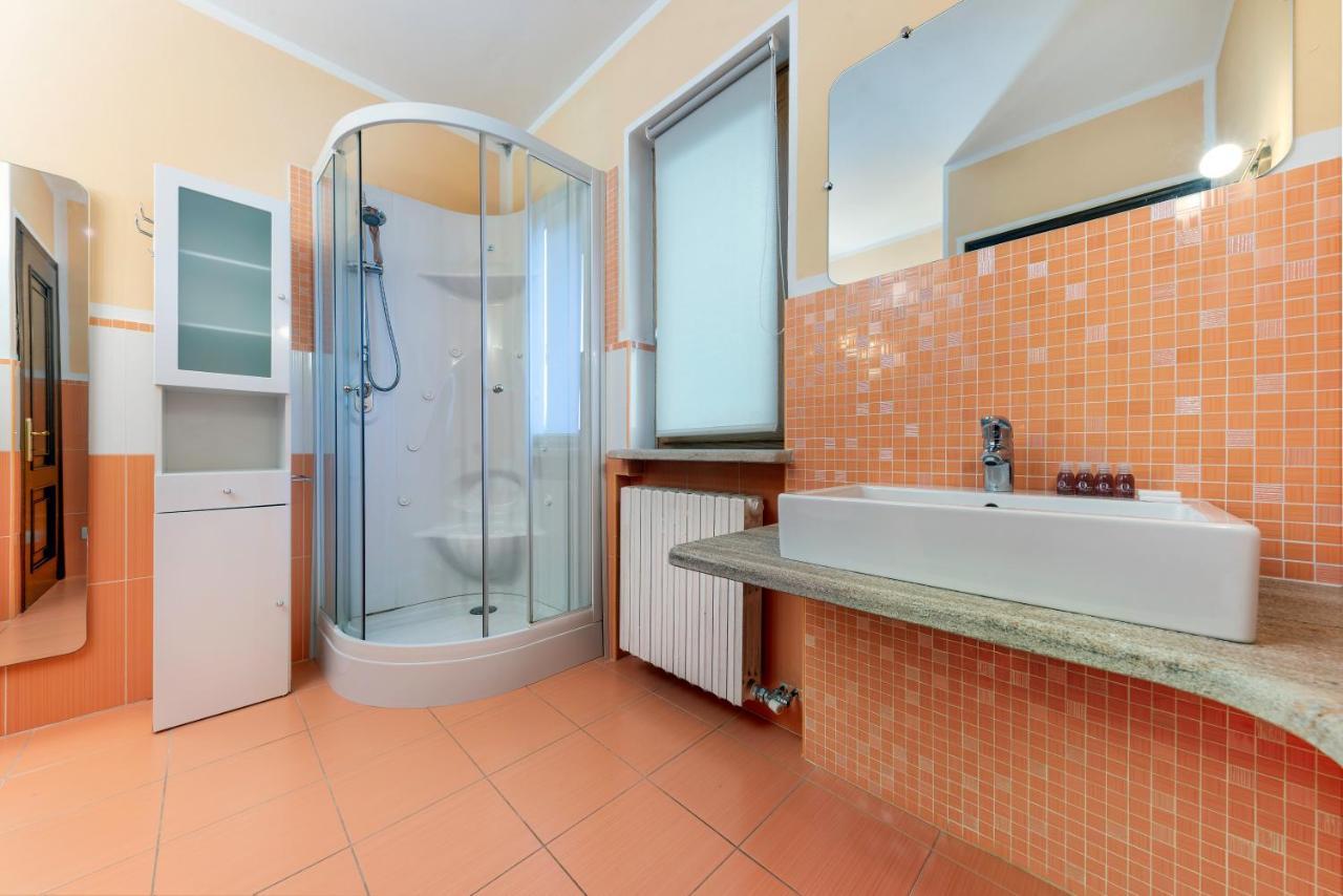 Villa Regina Bella By Casa Da Suite Nebbiuno Extérieur photo